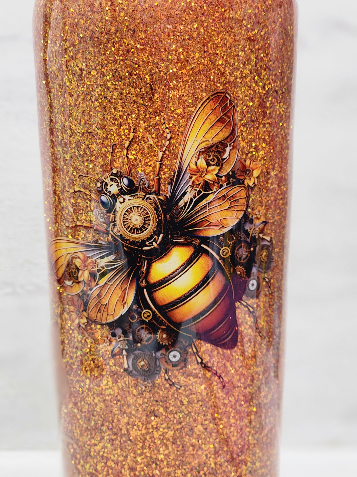 24 Ounce Drinking Tumbler with Bee decal